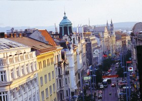 Mariahilfer Strasse - famous shopping street (c) WienTourismus