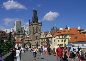 Charles Bridge and Lesser Town (c) Pražská informační služba www.praguewelcome.cz