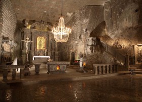 (c) The Wieliczka Salt Mine