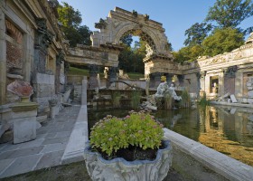 The Roman Ruin in the park of Schönbrunn Palace  © Schloß Schönbrunn Kultur- und Betriebsges.m.b.H./Lammerhuber 