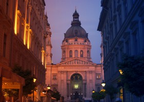 St Stephen's Basilica in Budapest (c) Unsplash pixabay.com